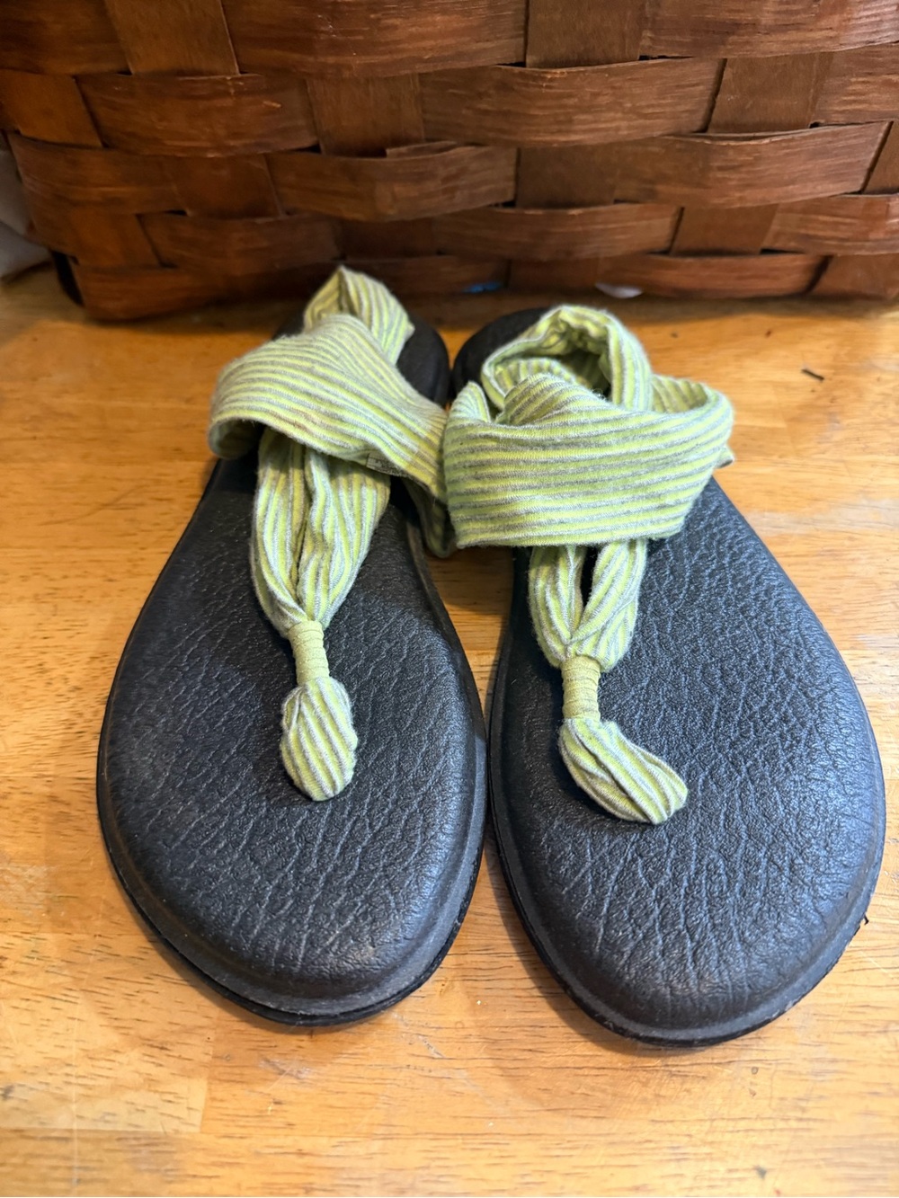 Sanuk yoga sling striped fabric summer comfort casual sandals women’s 8